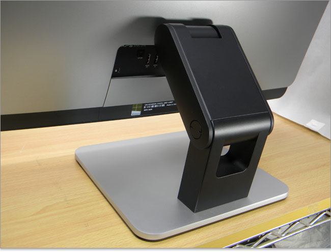 可動領域が広いXPS One27