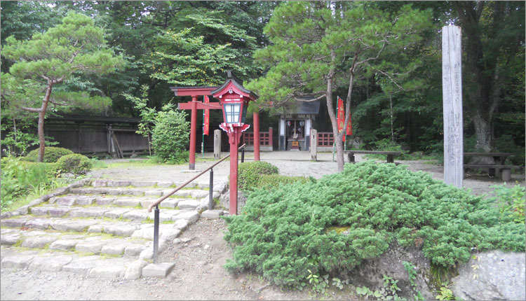 湯西川赤間神宮